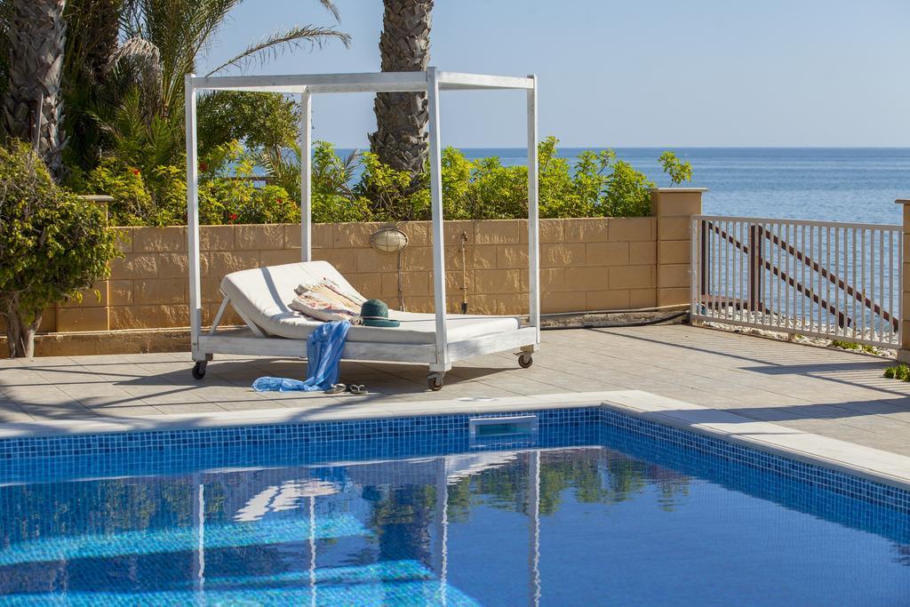 Meneou Beachfront Villa Sunset Perivolia Room photo
