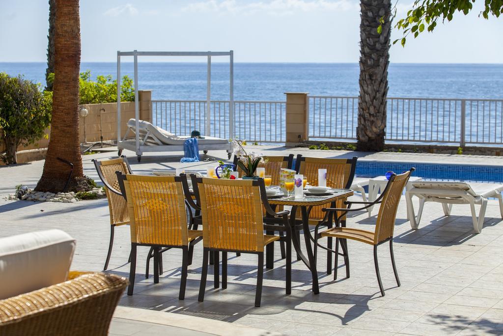 Meneou Beachfront Villa Sunset Perivolia Room photo