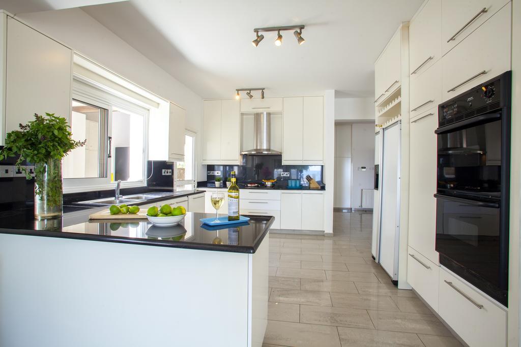 Meneou Beachfront Villa Sunset Perivolia Room photo