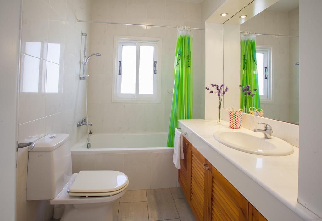 Meneou Beachfront Villa Sunset Perivolia Room photo