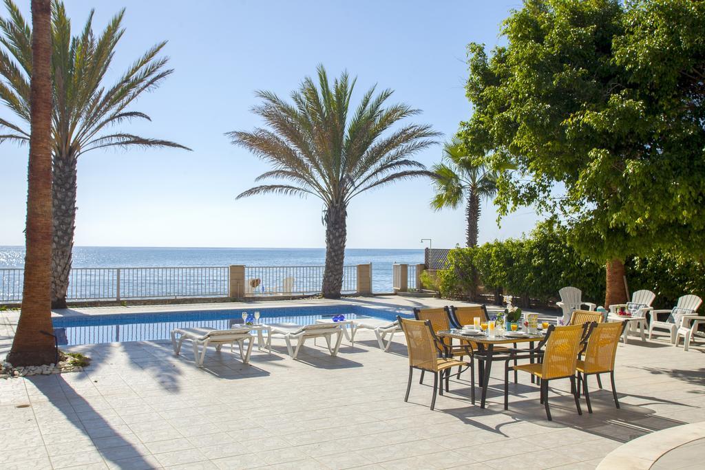 Meneou Beachfront Villa Sunset Perivolia Room photo